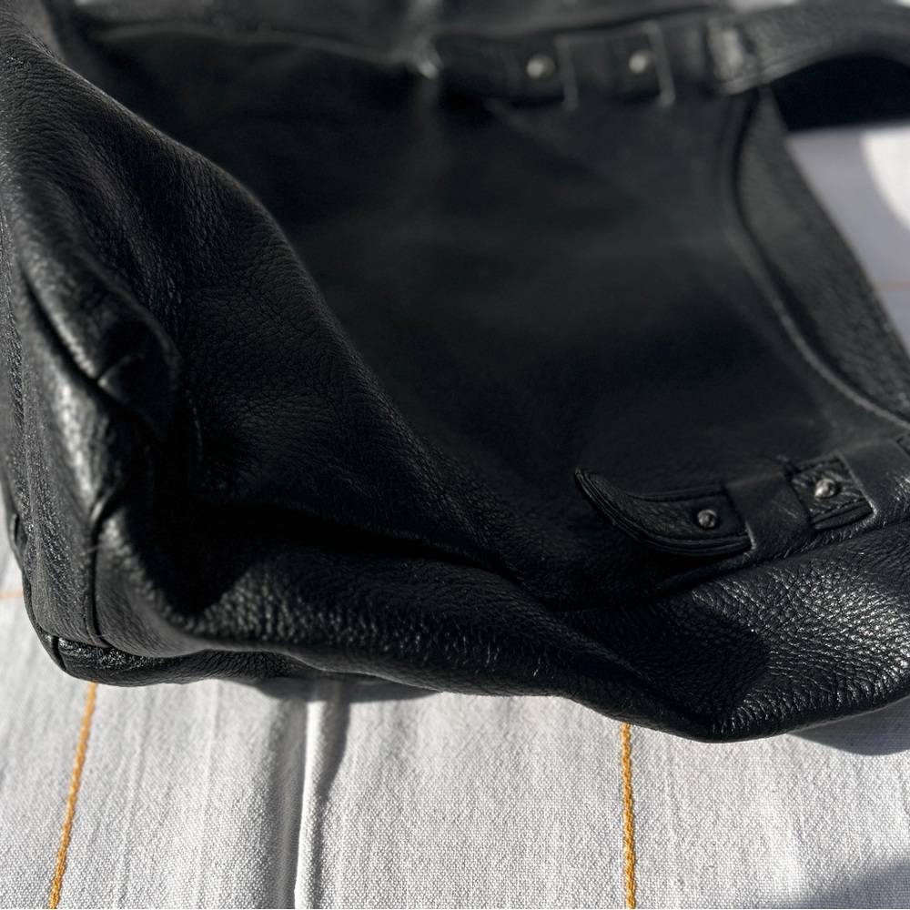 LaSac Pebbled Black Leather Tote Bag - Picture 3 of 6